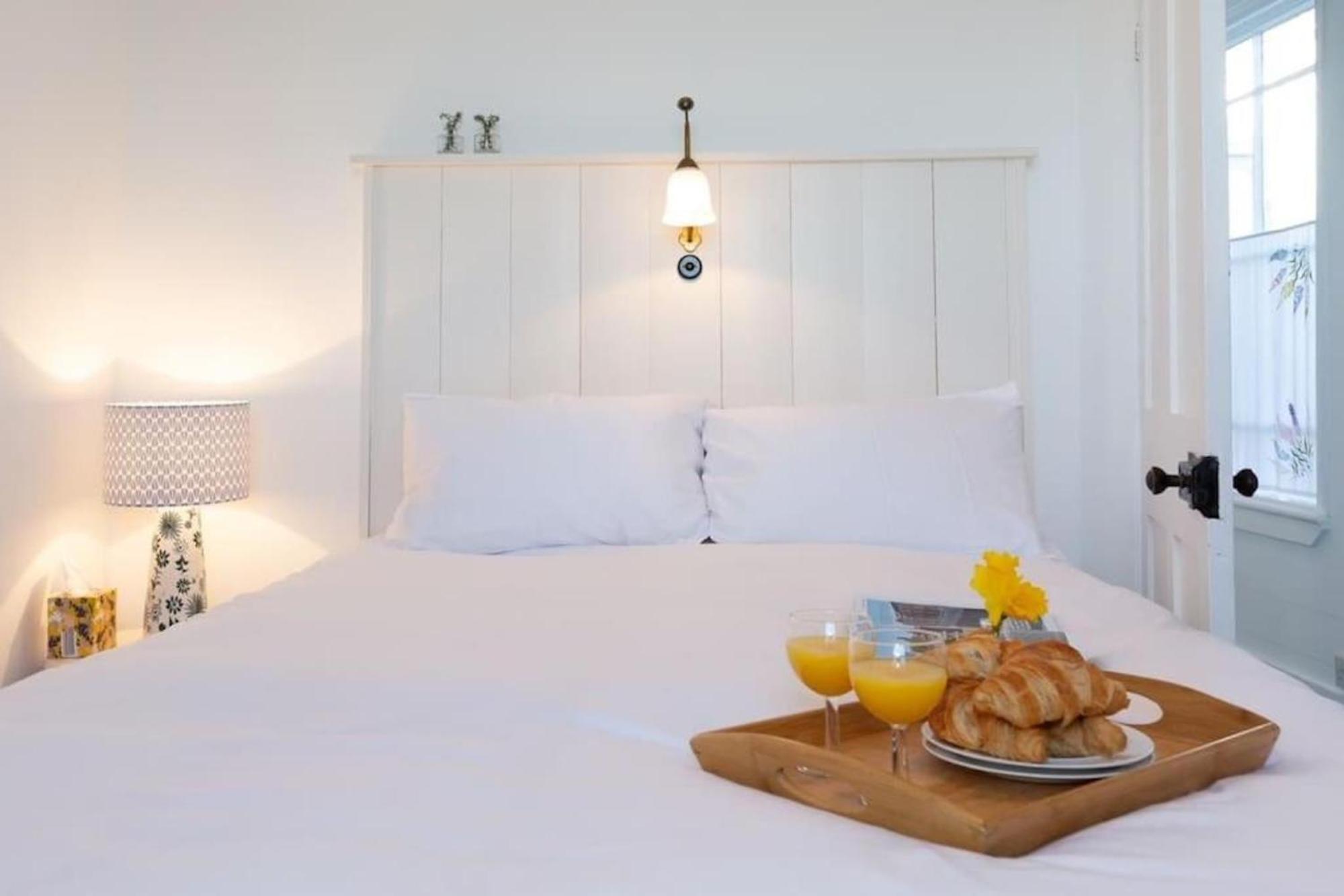 Janies Cottage~ Mousehole~Eclectic Interiors & Vintage Charm Екстериор снимка