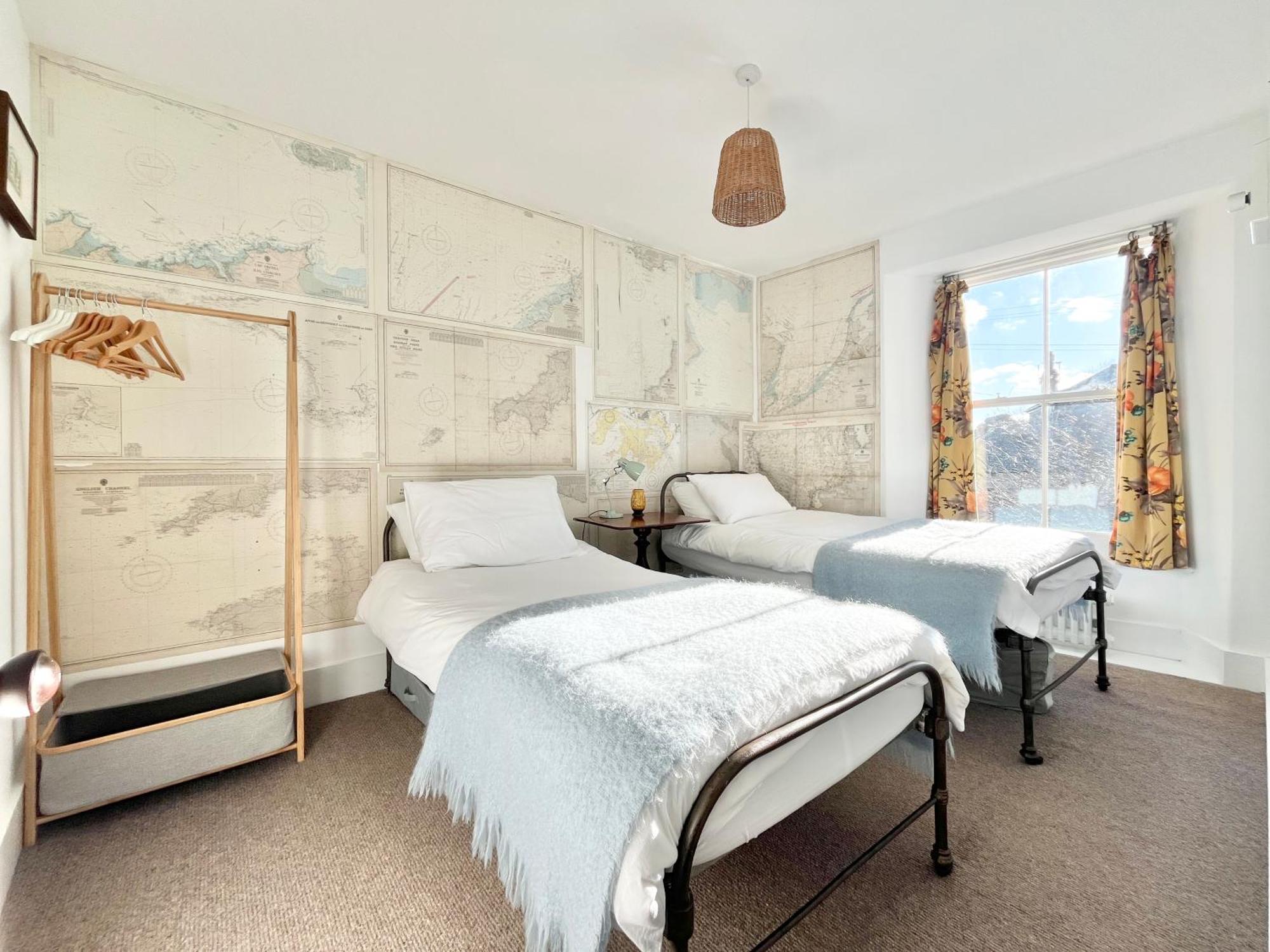 Janies Cottage~ Mousehole~Eclectic Interiors & Vintage Charm Екстериор снимка